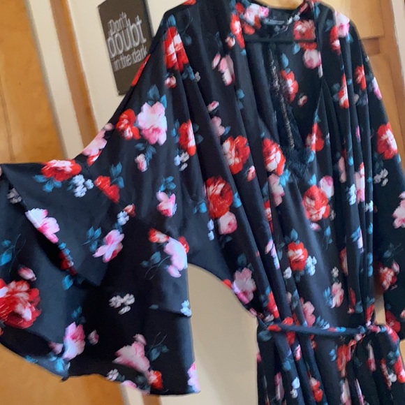 3X INC Intimates chemise and robe set - Picture 2 of 5